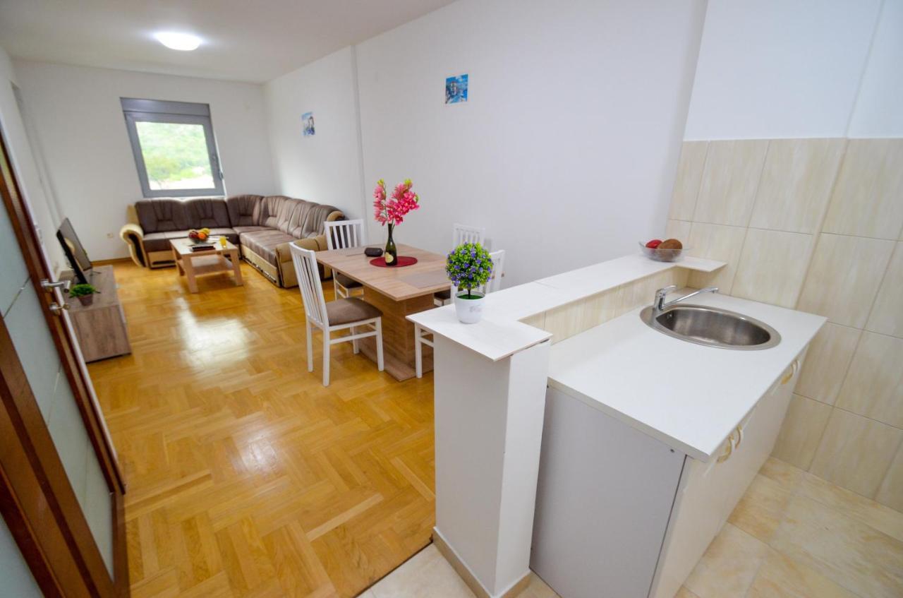 City Center Kotor - Garage Parking Included 외부 사진